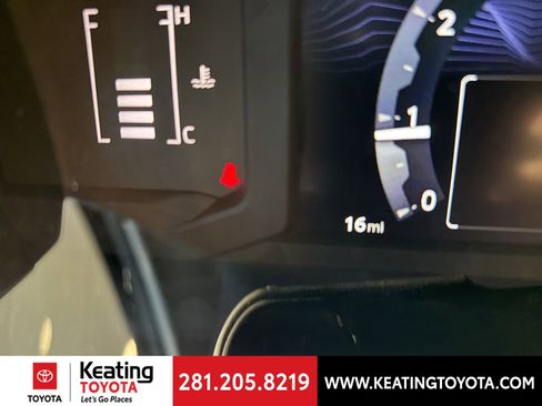 Used 2025 Toyota Tacoma SR image 18