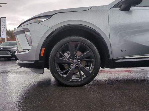 New 2026 Buick Envision Sport Touring image 16