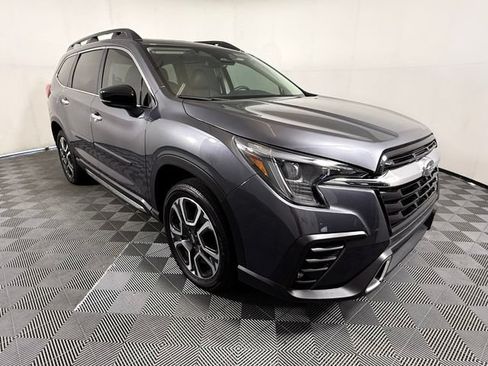 Used 2025 Subaru Ascent Touring w/ Popular Package #2 AWD/4WD image 9