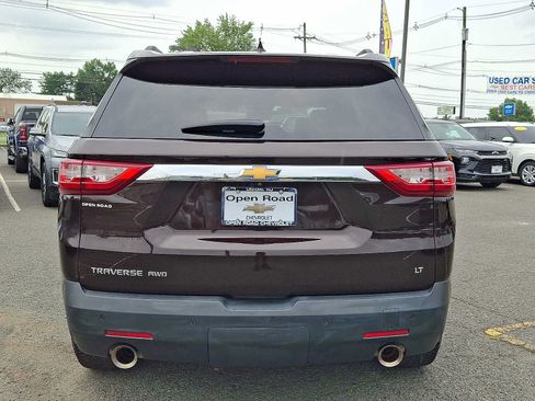 Used 2021 Chevrolet Traverse LT AWD/4WD image 5