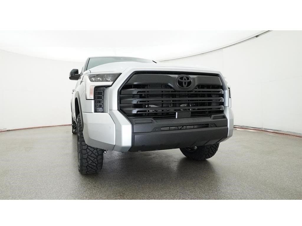 New 2025 Toyota Tundra SR5 AWD/4WD image 31