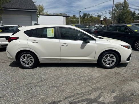Used 2024 Subaru Impreza 2.0i AWD/4WD image 2