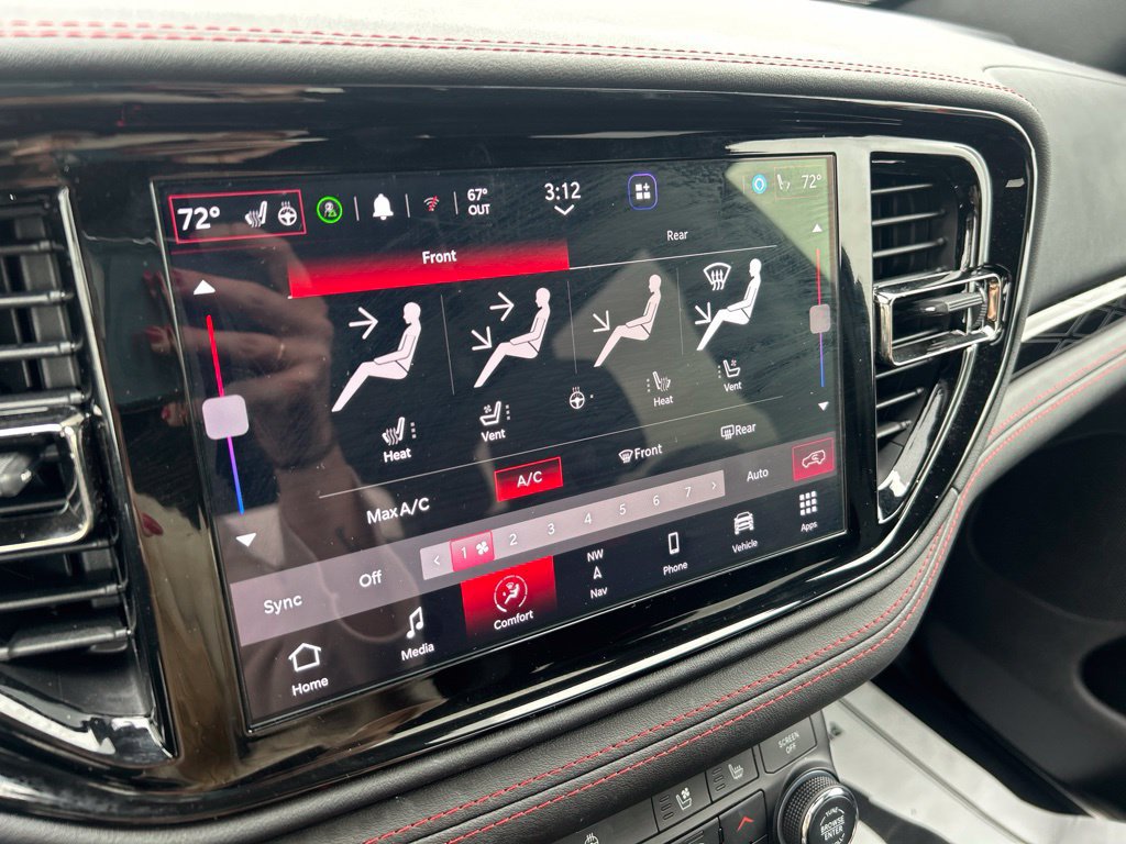 Used 2025 Dodge Durango GT AWD/4WD image 19
