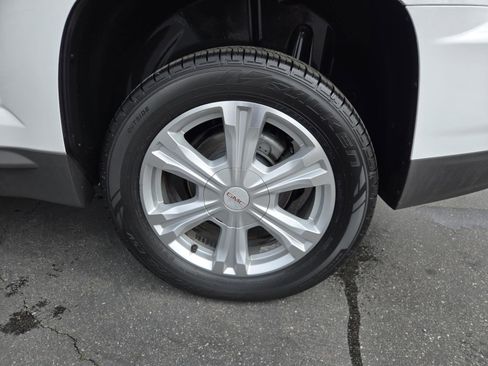 Used 2017 GMC Terrain SLE image 30