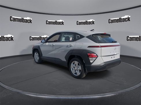 New 2026 Hyundai Kona SE image 5