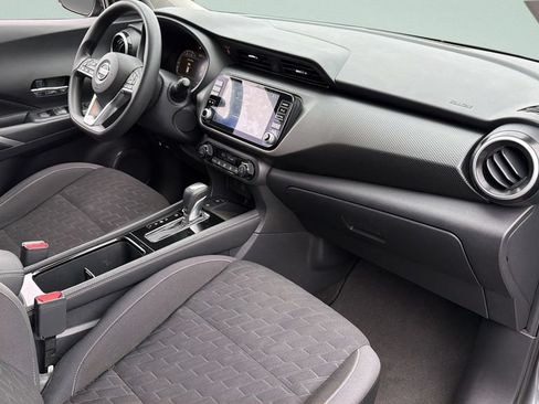 Used 2021 Nissan Kicks SV FWD image 31