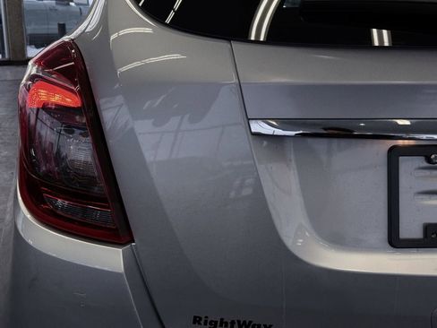 Used 2019 Buick Encore Essence image 33