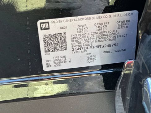 Used 2024 Chevrolet Equinox EV LT FWD image 52