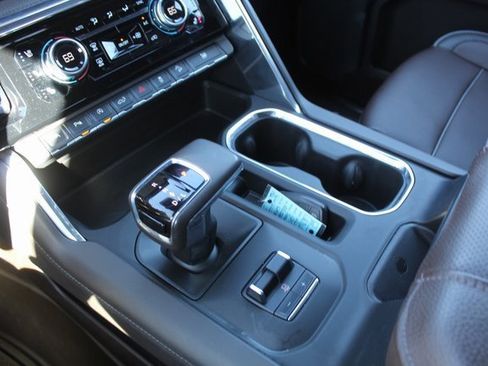 Used 2024 GMC Sierra 1500 Denali image 41