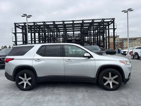 Used 2020 Chevrolet Traverse RS FWD image 4