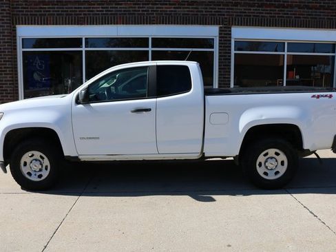 Used 2018 Chevrolet Colorado W/T w/ WT Convenience Package image 2