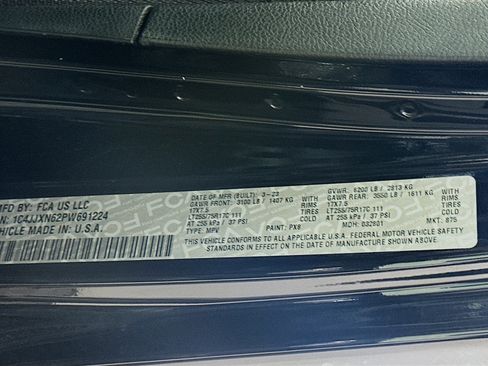 Used 2023 Jeep Wrangler Unlimited w/ Convenience Group image 12