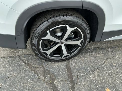 New 2026 Volkswagen Tiguan SE image 22