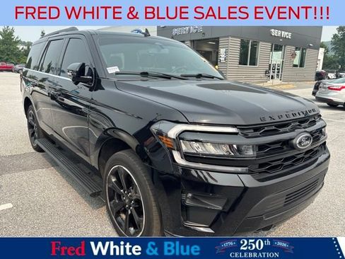 Used 2023 Ford Expedition Limited AWD/4WD image 1