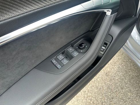Used 2025 Audi S6 Premium Plus w/ Convenience Package AWD/4WD image 19