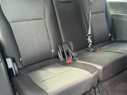 Used 2019 Ford Expedition Max XLT image 21