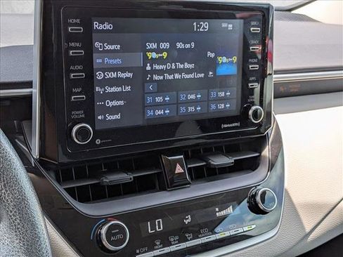 Used 2021 Toyota Corolla LE FWD image 6