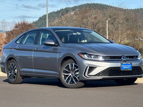 New 2026 Volkswagen Jetta SE image 1