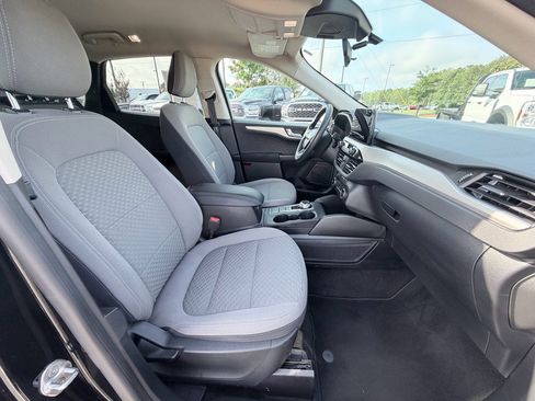 Used 2020 Ford Escape SE FWD image 23