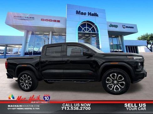 Used 2024 GMC Canyon AT4 w/ Technology Package AWD/4WD image 1