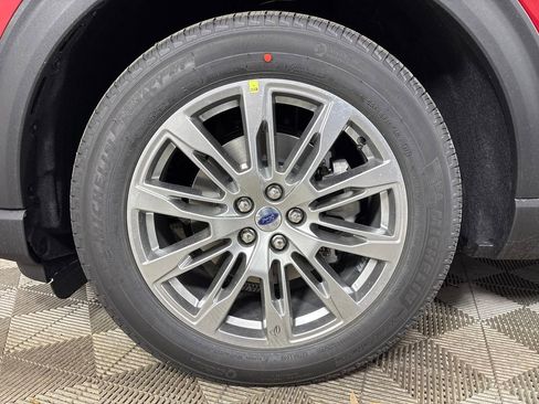 New 2026 Ford Explorer Platinum image 13