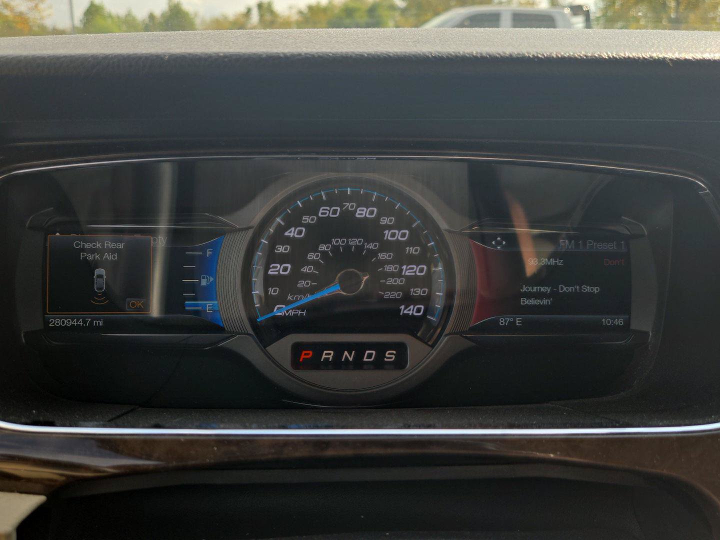 Used 2015 Ford Taurus Limited FWD image 18