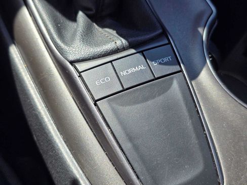 Used 2023 Toyota Camry SE FWD image 30