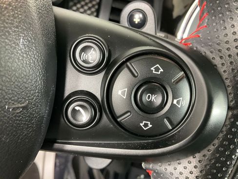 Used 2021 MINI Cooper S image 18