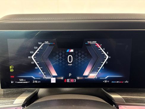 Certified 2025 BMW 740i xDrive w/ Premium Package AWD/4WD image 12