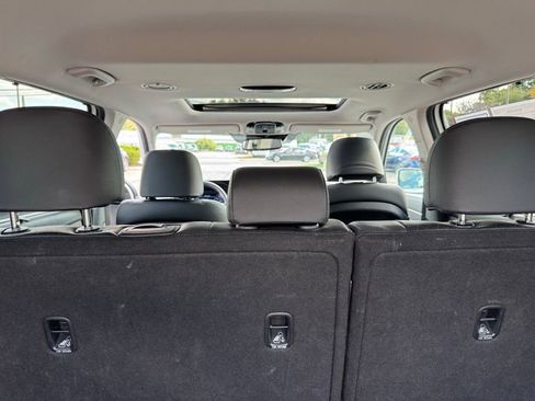 Used 2022 Hyundai Palisade SEL w/ 8P Bench Seat Package image 34