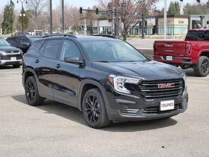 Used 2022 GMC Terrain SLE w/ Driver Convenience Package