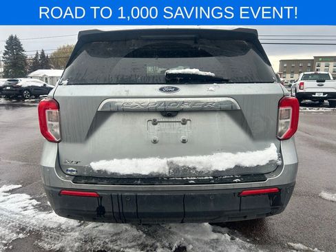 Certified 2022 Ford Explorer XLT image 5