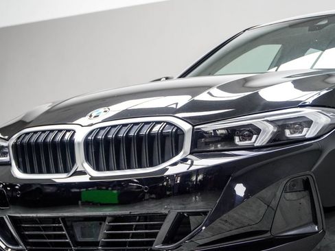Used 2025 BMW 330i Sedan RWD image 2
