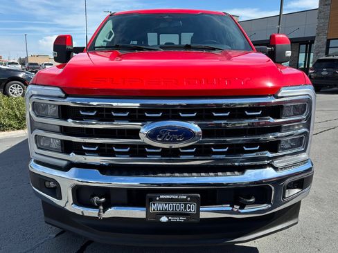 Used 2023 Ford F250 Lariat AWD/4WD image 2