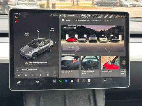 Used 2024 Tesla Model Y Long Range image 27