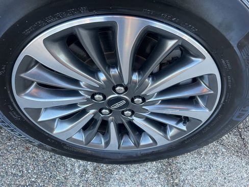 Used 2022 Lincoln Nautilus Reserve image 38