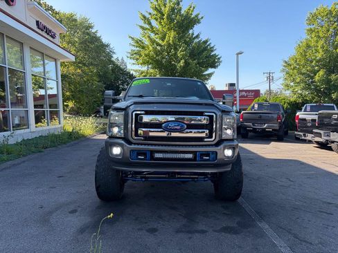 Used 2013 Ford F250 Lariat w/ Lariat Ultimate Pkg AWD/4WD image 3