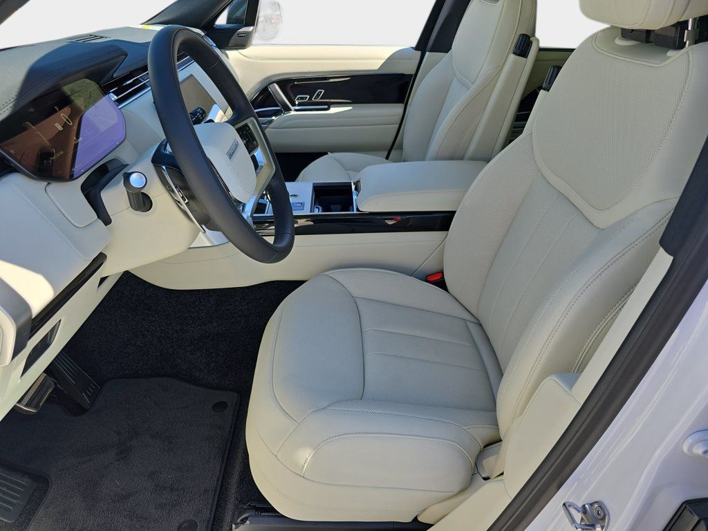 New 2026 Land Rover Range Rover SE AWD/4WD image 17