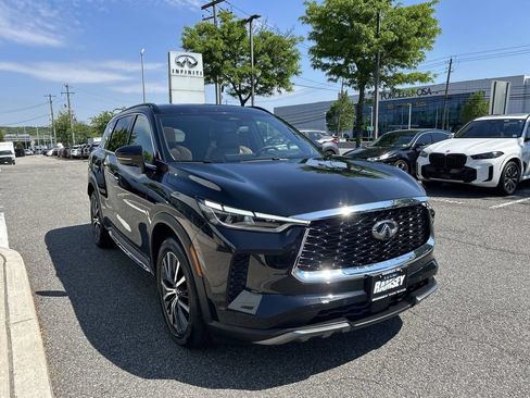 Certified 2023 INFINITI QX60 Autograph AWD/4WD image 2