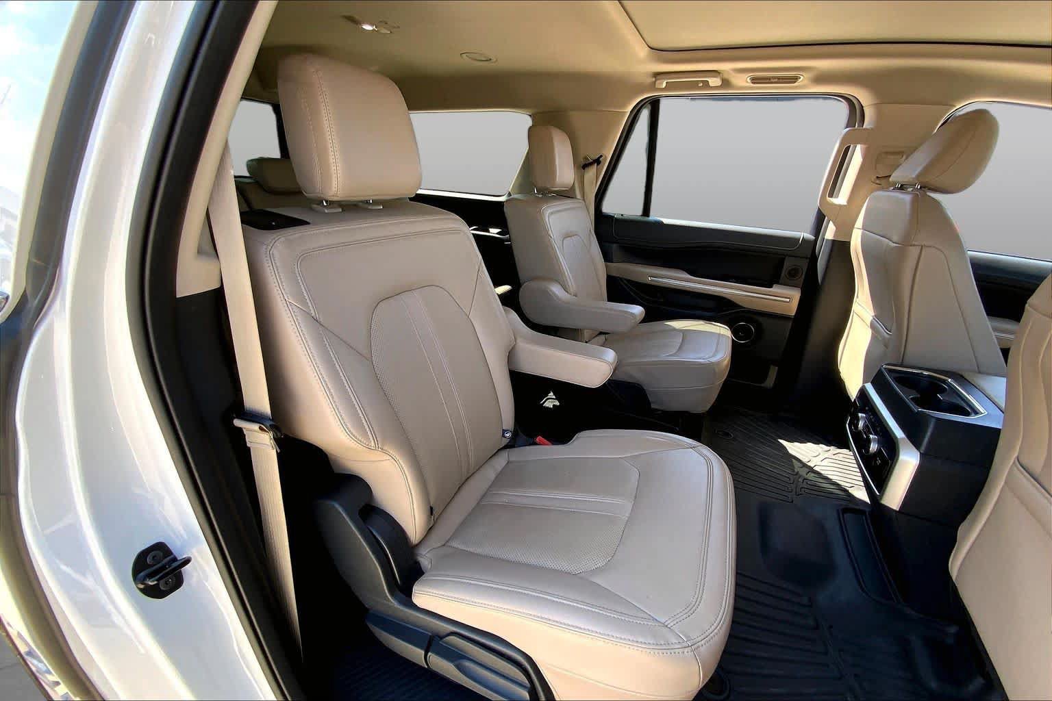 Used 2024 Ford Expedition Max Limited RWD image 19