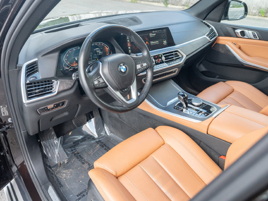 Used 2022 BMW X5 xDrive40i w/ Premium Package AWD/4WD image 12