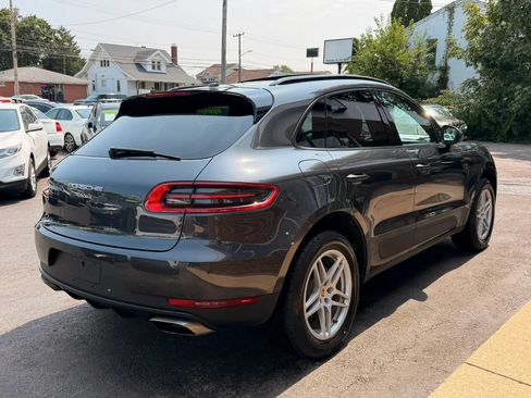 Used 2018 Porsche Macan Sport Edition AWD/4WD image 5