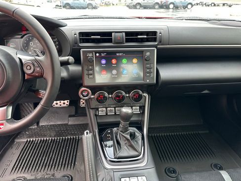 Used 2026 Toyota GR86 Premium w/ ALL Weather Mat Package (TMS) image 21