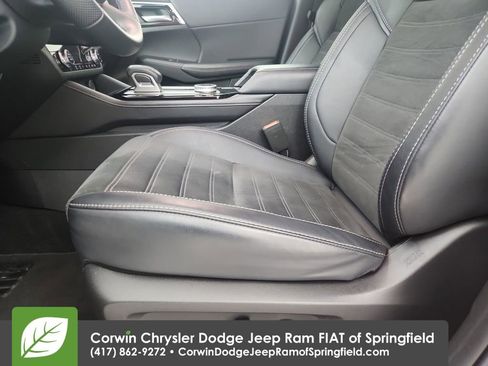 Used 2025 Mitsubishi Outlander SE image 19