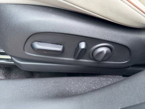 Used 2024 Buick Encore GX Avenir w/ Avenir Convenience Package image 11