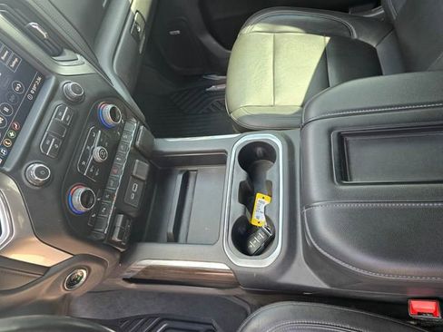 Used 2020 Chevrolet Silverado 1500 LT Trail Boss AWD/4WD image 21