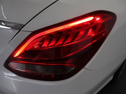Used 2018 Mercedes-Benz C 300 Sedan image 32