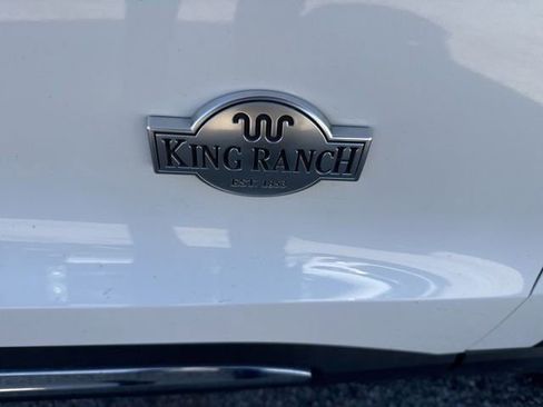 Used 2022 Ford Explorer King Ranch w/ Technology Package RWD image 6