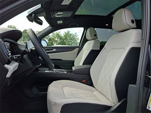 New 2026 Volkswagen Atlas Cross Sport SEL Premium R-Line image 8