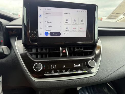 Used 2024 Toyota Corolla LE FWD image 10